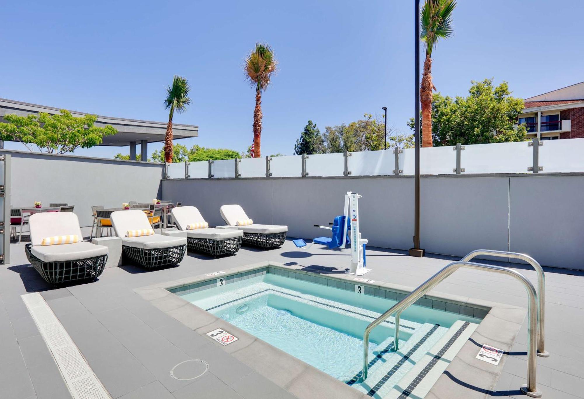 Homewood Suites By Hilton Irvine Spectrum Lake Forest Exterior foto